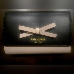New Kate Spade Sawyer Street Callie Black and Beige Wallet.